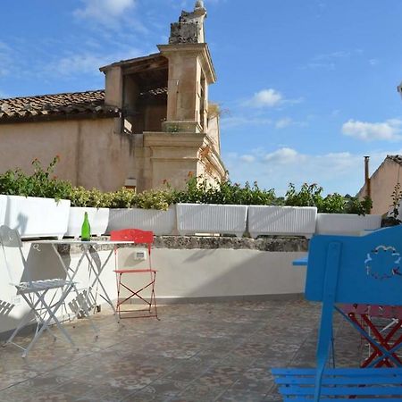 Lucernaio Rooms Ragusa Exterior photo